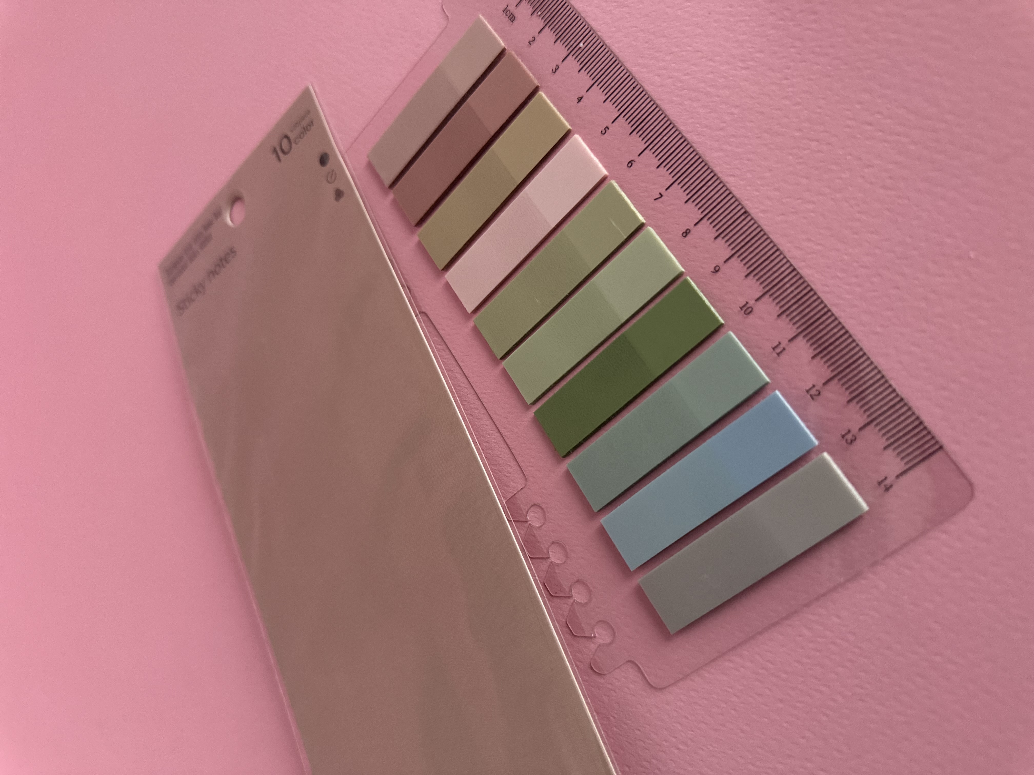 ستیکەری تێبینی شەفاف