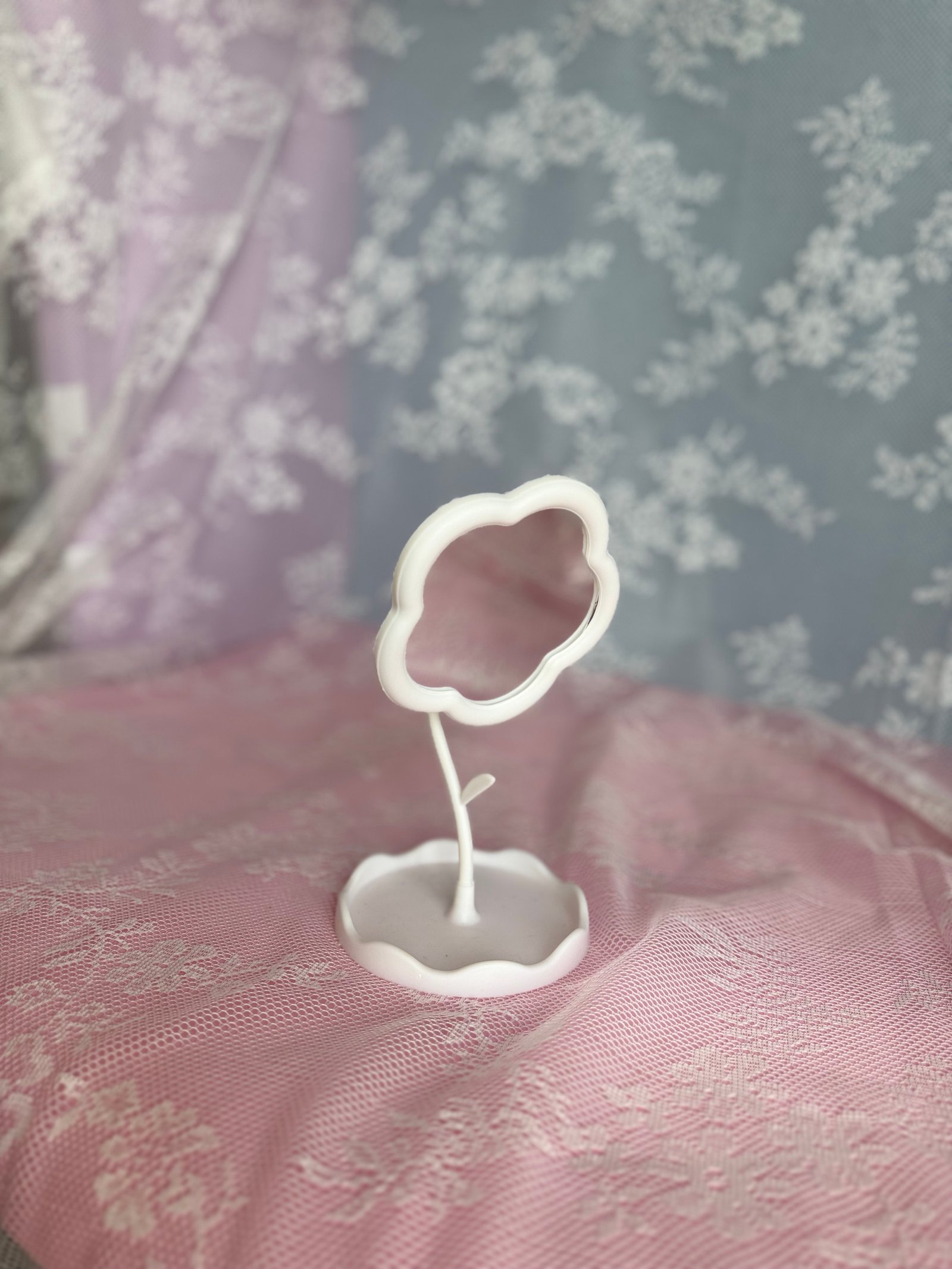 ئاوێنەی گوڵ
