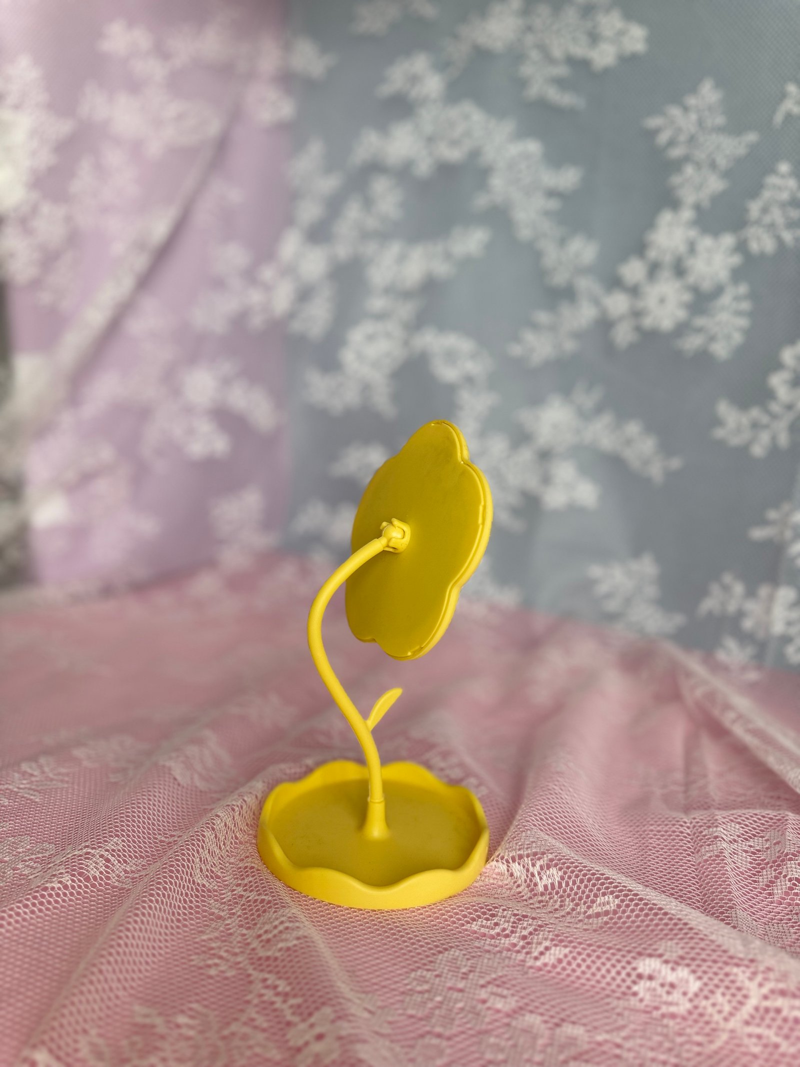 ئاوێنەی گوڵ