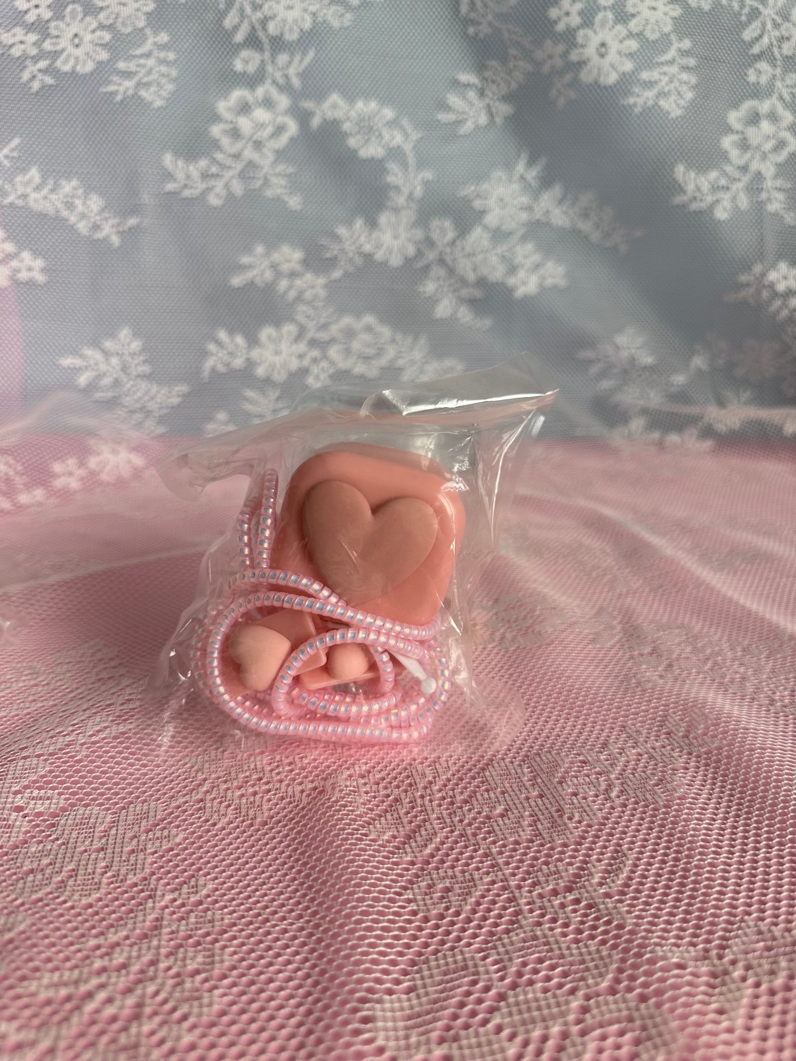 کەڤەری شەحنی ئایفۆن